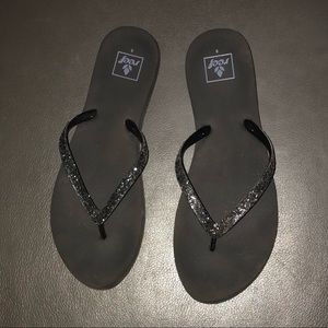 ✨Black✨ Sandals by REEF